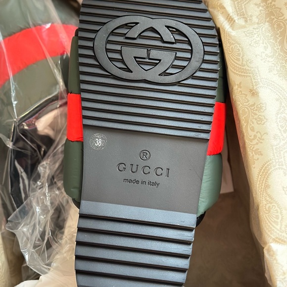 Gucci Women's Web Slide Rubber Sandals Sz 39 BNIB Made in Italy π― Authentic - Picture 13 of 13